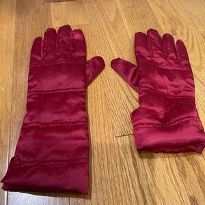 Eddie Bauer Red Quilted Gloves